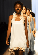 Vestido Curto Redor